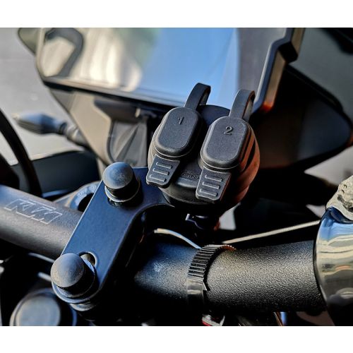 01-030-0089-0 Presa USB doppia per montaggio a morsetto sul manubrio