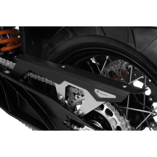 01-371-5045-0 Protezione catena, anodizzata nera per KTM 1050 Adventure/ 1090 Adventure/ 1290 Super Adventure (-2020)/ 1190 Adventure/ 1190 Adventure R
