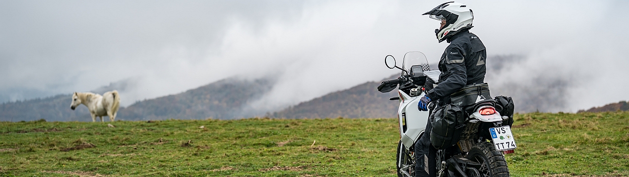 1200x350_waterproof_ducati
